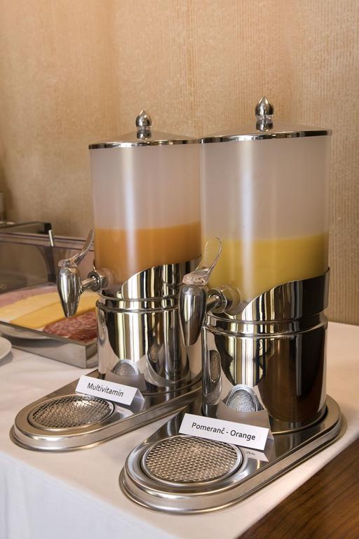 Hotel Art Písek Екстериор снимка