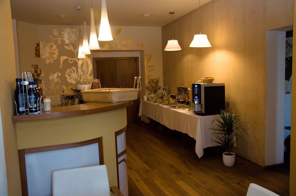 Hotel Art Písek Екстериор снимка